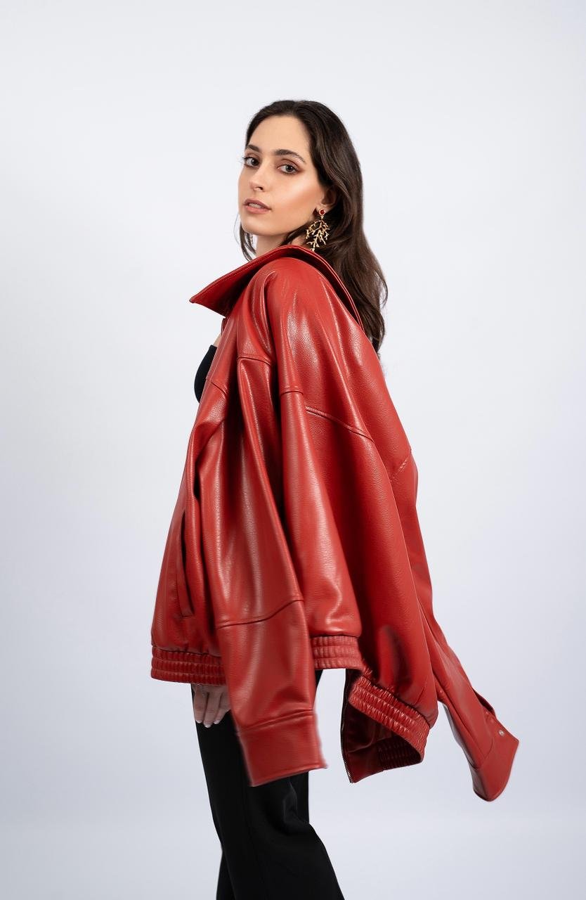 Lea M. — model represented by Revue Management, Beirut
